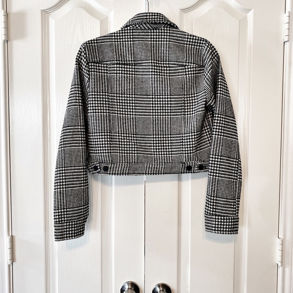 Forever 21 Cropped Houndstooth Woman’s Jacket Size Small - Picture 2 of 12